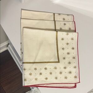 3 Vintage Elegant Cream and Gold Star Napkins